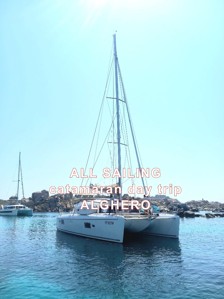 Il catamarano per la vostra escursione ad Alghero, Our catamaran in Alghero